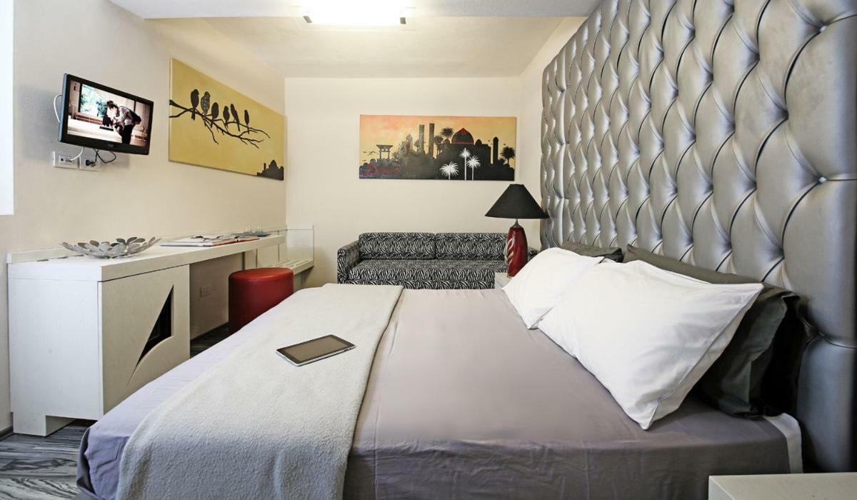 גרדונה ריביירה Atelier Hotel Design מראה חיצוני תמונה